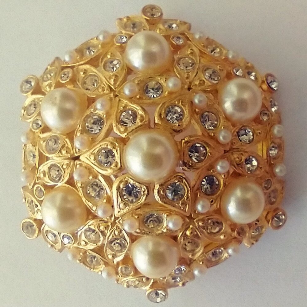 Vintage Brooch Pin Pearl Rhinestone Goldtone Metal Hexagonal